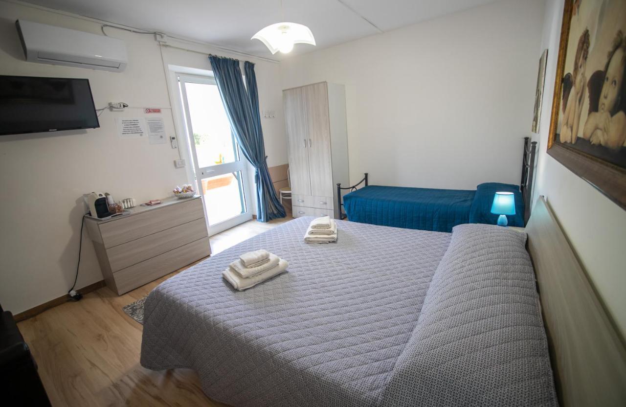 Royal Rooms Террачина Экстерьер фото